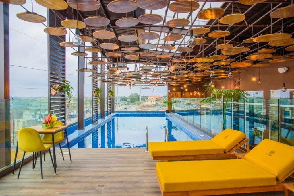 Top 5 meilleurs restaurants et hotels de Porto-Novo - 322438744 1